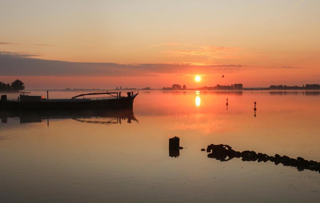 Houseboat Uitzicht Over Veluwemeer, Natuurlokatie, Prachtige Vergezichten 비딩허젠 외부 사진