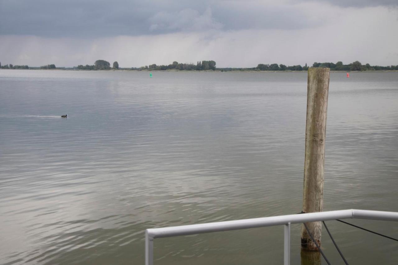 Houseboat Uitzicht Over Veluwemeer, Natuurlokatie, Prachtige Vergezichten 비딩허젠 외부 사진