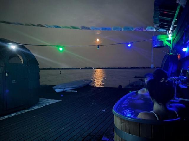 Houseboat Uitzicht Over Veluwemeer, Natuurlokatie, Prachtige Vergezichten 비딩허젠 외부 사진